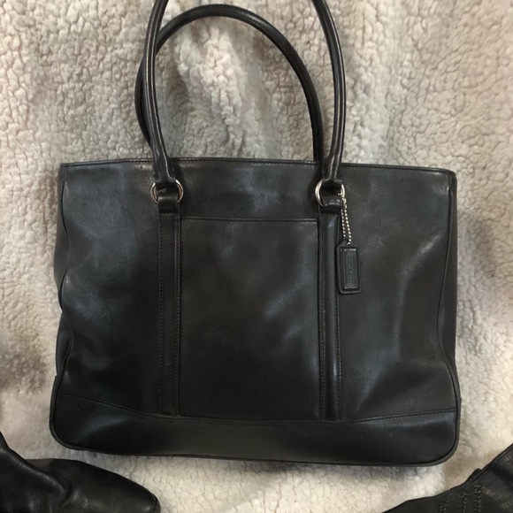 Coach Handbags - Coach leather bag